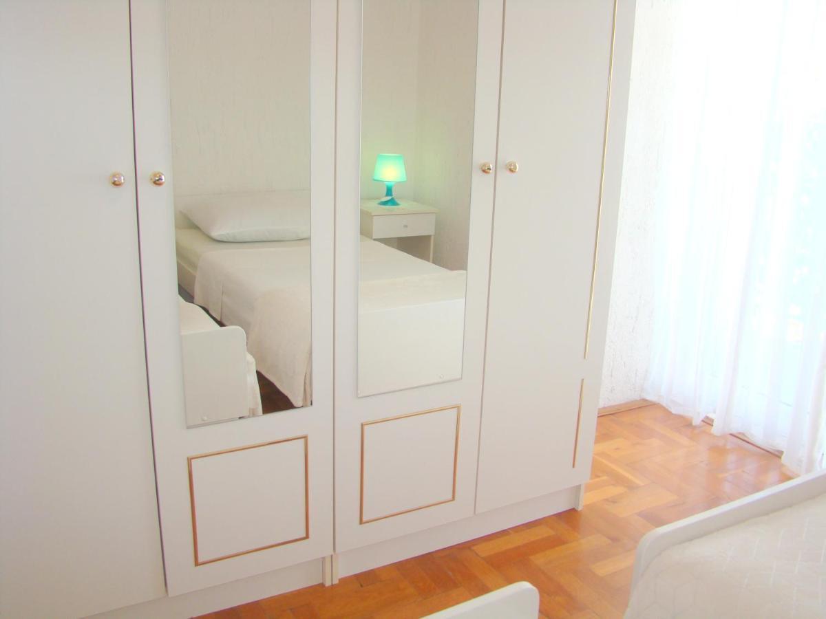 Apartments Ruza Vodice Bilik gambar